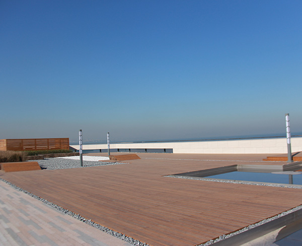 室外高耐竹地板有什么優(yōu)勢