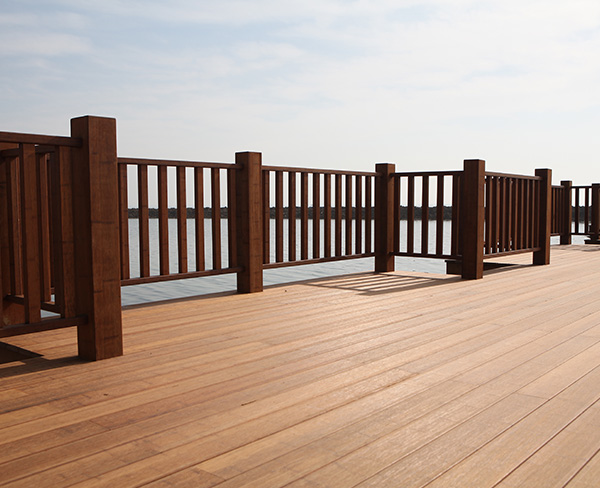 竹木護欄和扶手板