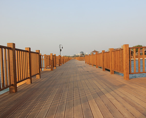 竹木護欄和扶手板